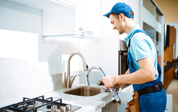 Emergency plumber in bakersfield is available day and night for plumbing needs